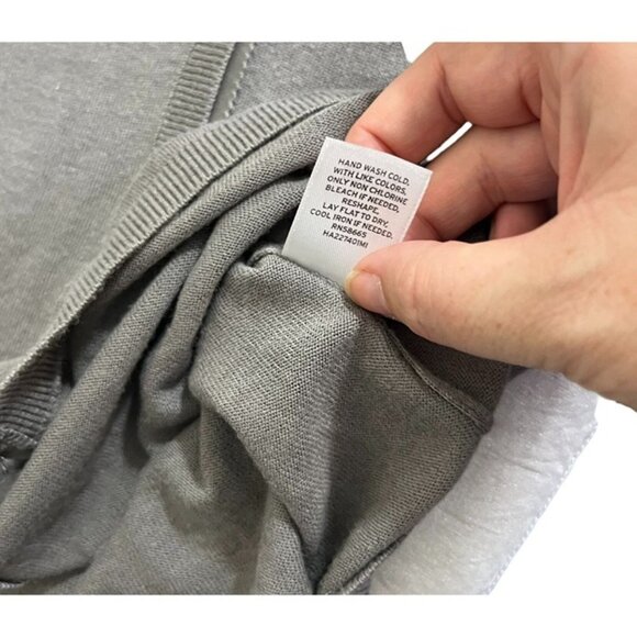 Halogen women's cardigan M gray lightweight soft knit ruffle hem button front - Picture 5 of 8